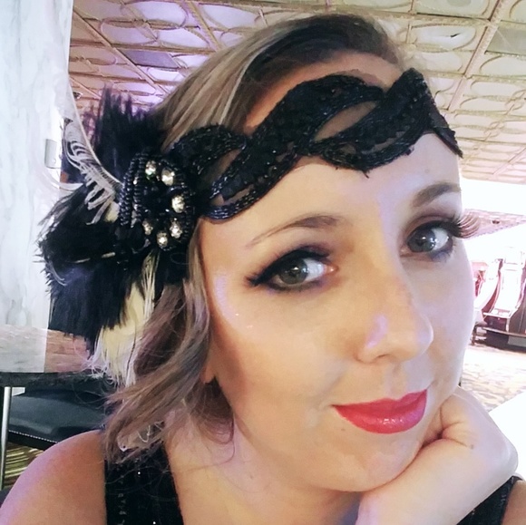 Meet your Posher! - Picture 2 of 5